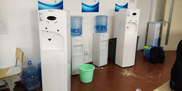 上元教育集团采用直饮水系统