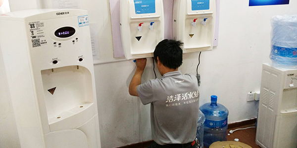 上元教育集团采用直饮水系统